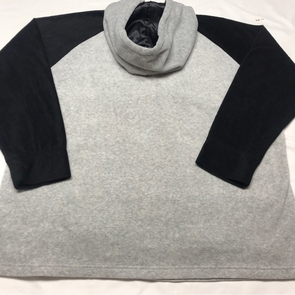 Disney Mickey Mouse Hoodie Womens Plus Size 3X Gray Black 1/4 Zip Pullover - Picture 12 of 14